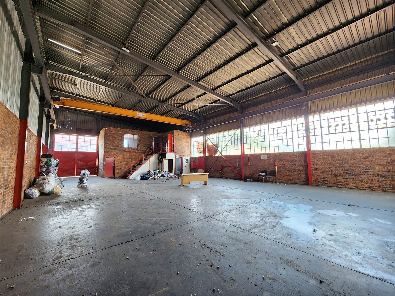 880  m² Industrial space in Driehoek photo number 5