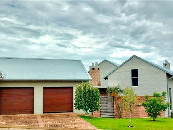 3 Bed House in Copperleaf Golf and Country Estate