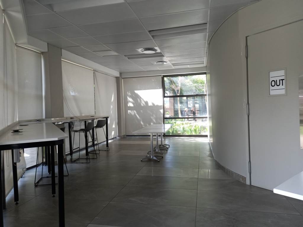 807  m² Office Space in Newlands photo number 5