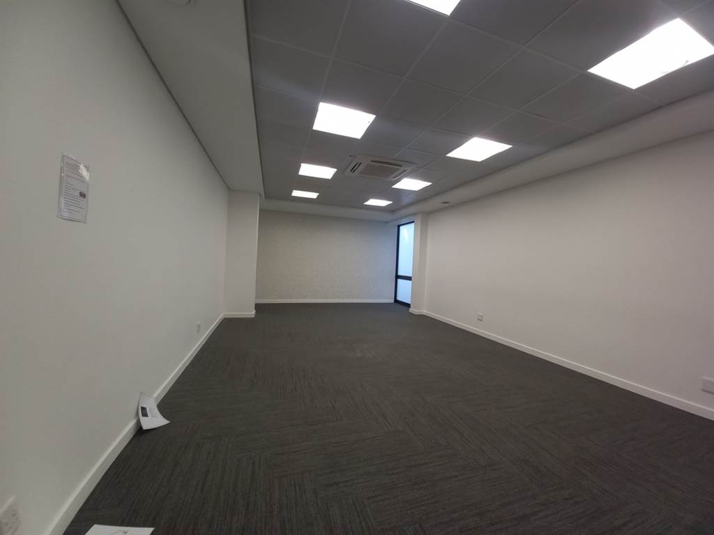 807  m² Office Space in Newlands photo number 16