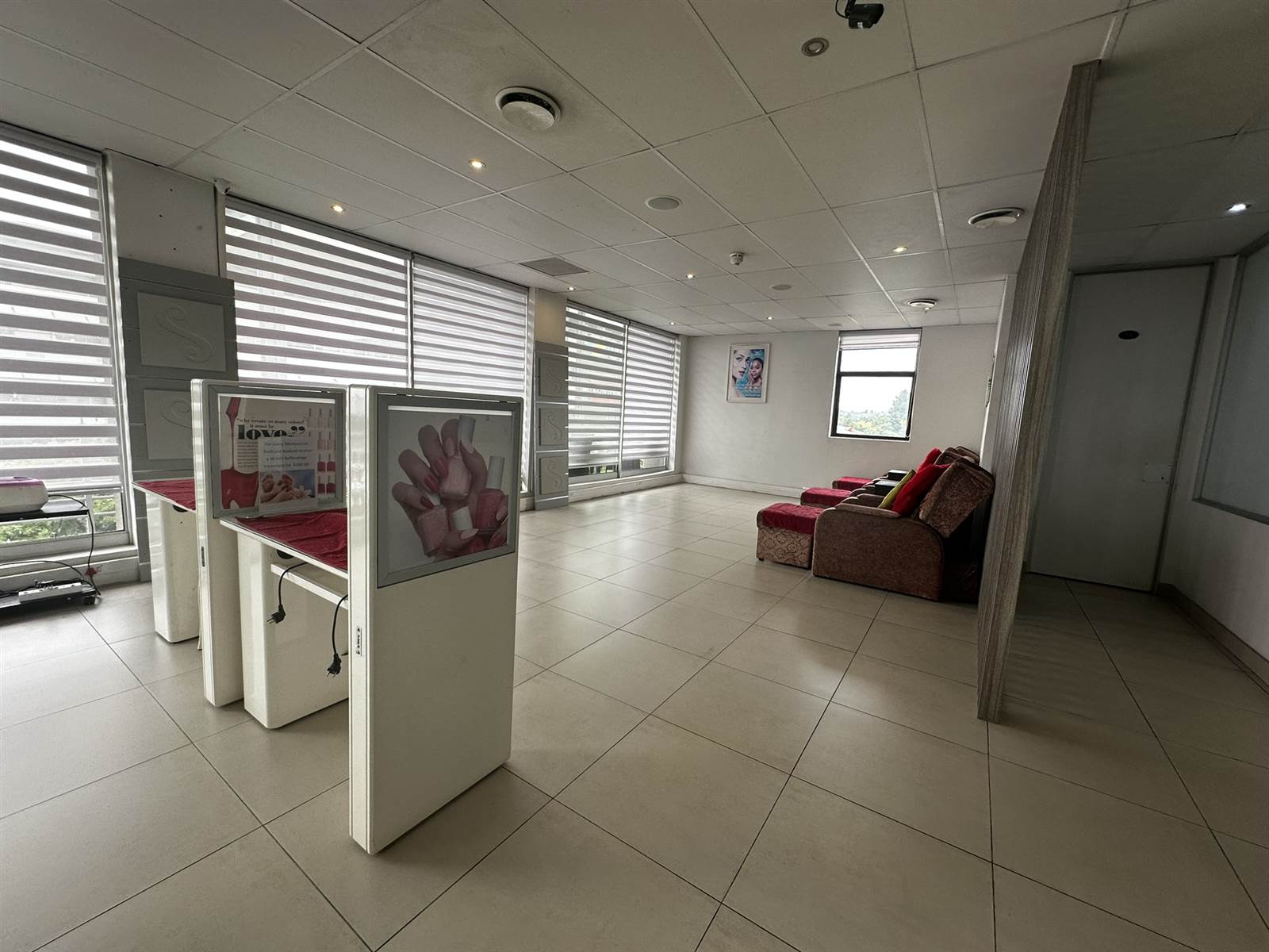556  m² Commercial space in Rivonia photo number 13