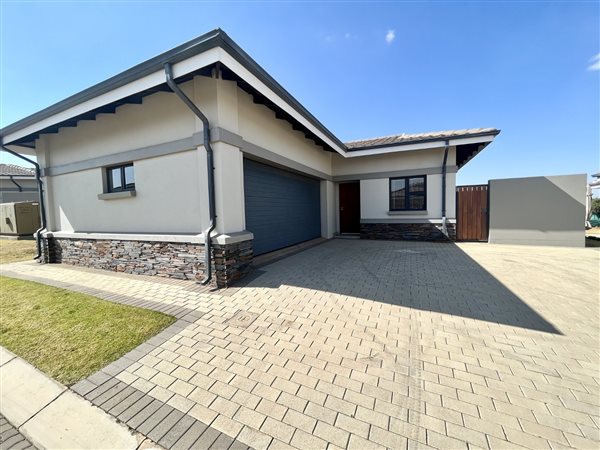 3 Bed House in Eastland Mature Lifestyle Estate