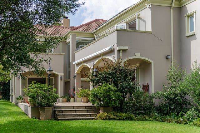 3 Bed House in Saxonwold photo number 2