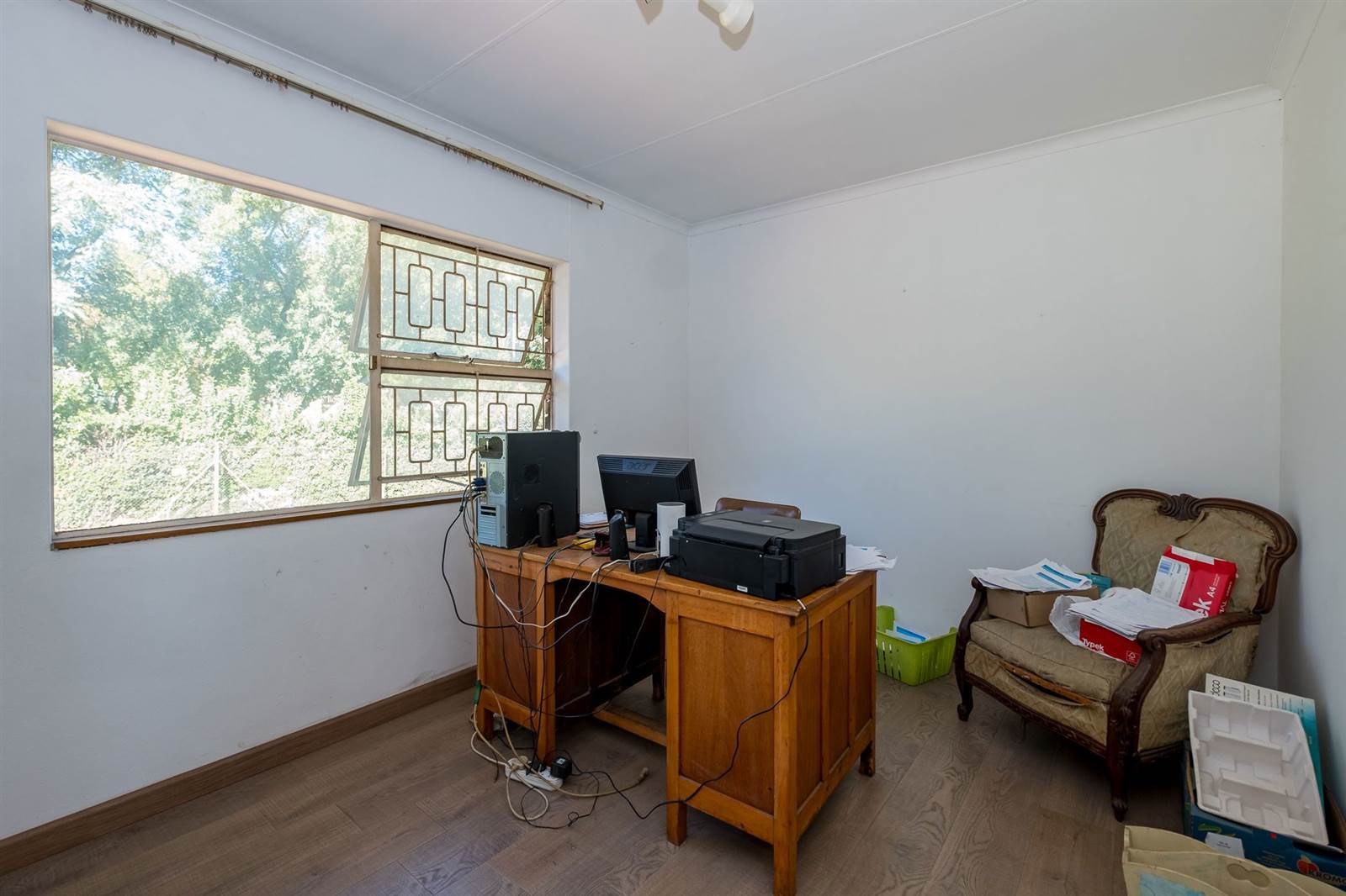 3 Bed Apartment in Corlett Gardens photo number 25