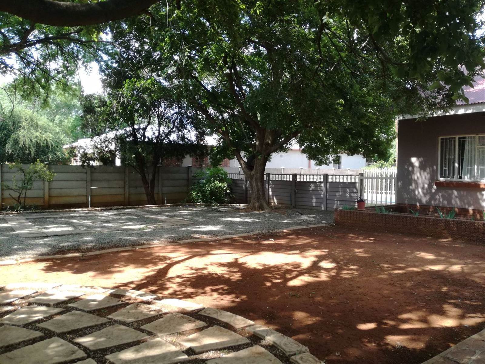 3 Bed House in Potchefstroom Central photo number 10