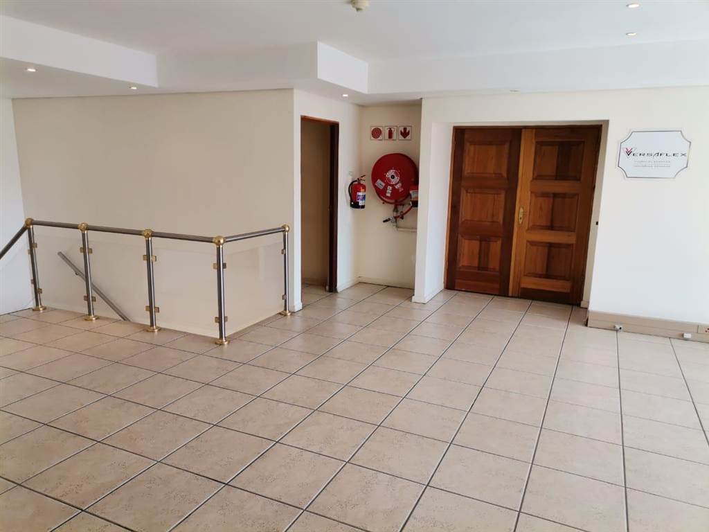 187  m² Commercial space in Kempton Park Central photo number 9