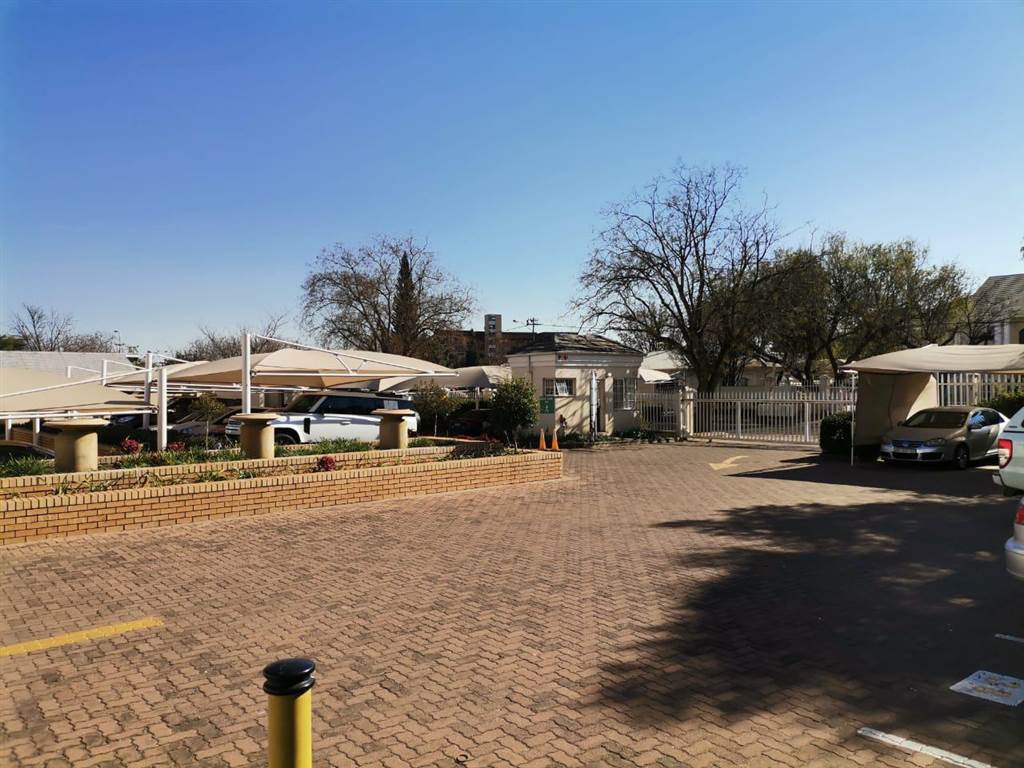 187  m² Commercial space in Kempton Park Central photo number 10