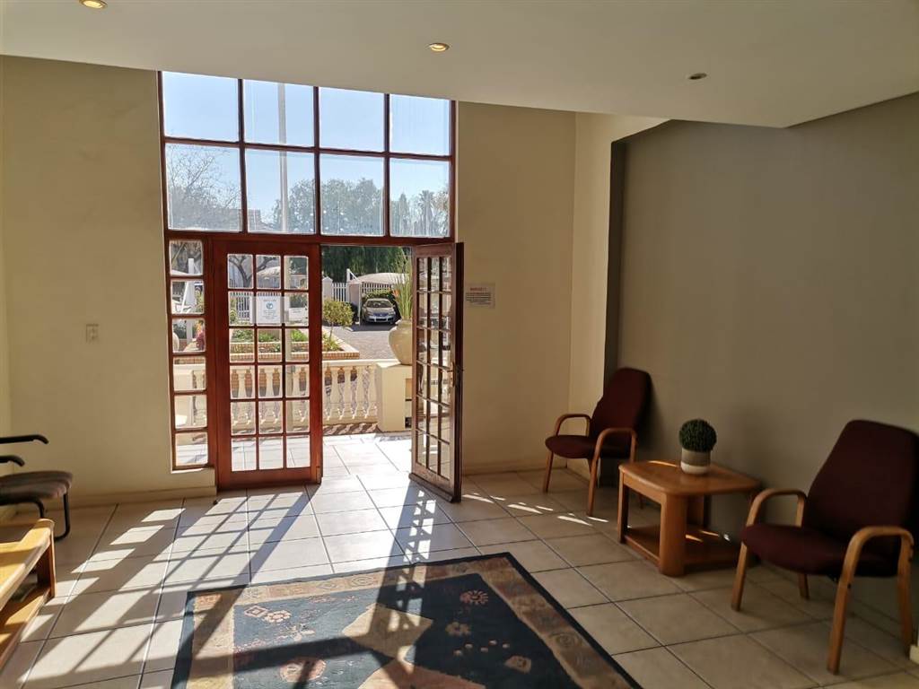 187  m² Commercial space in Kempton Park Central photo number 4