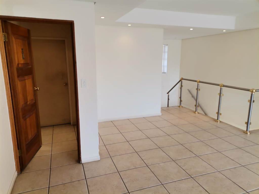 187  m² Commercial space in Kempton Park Central photo number 6