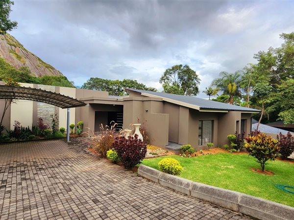 4 Bedroom House 4 Bedroom House