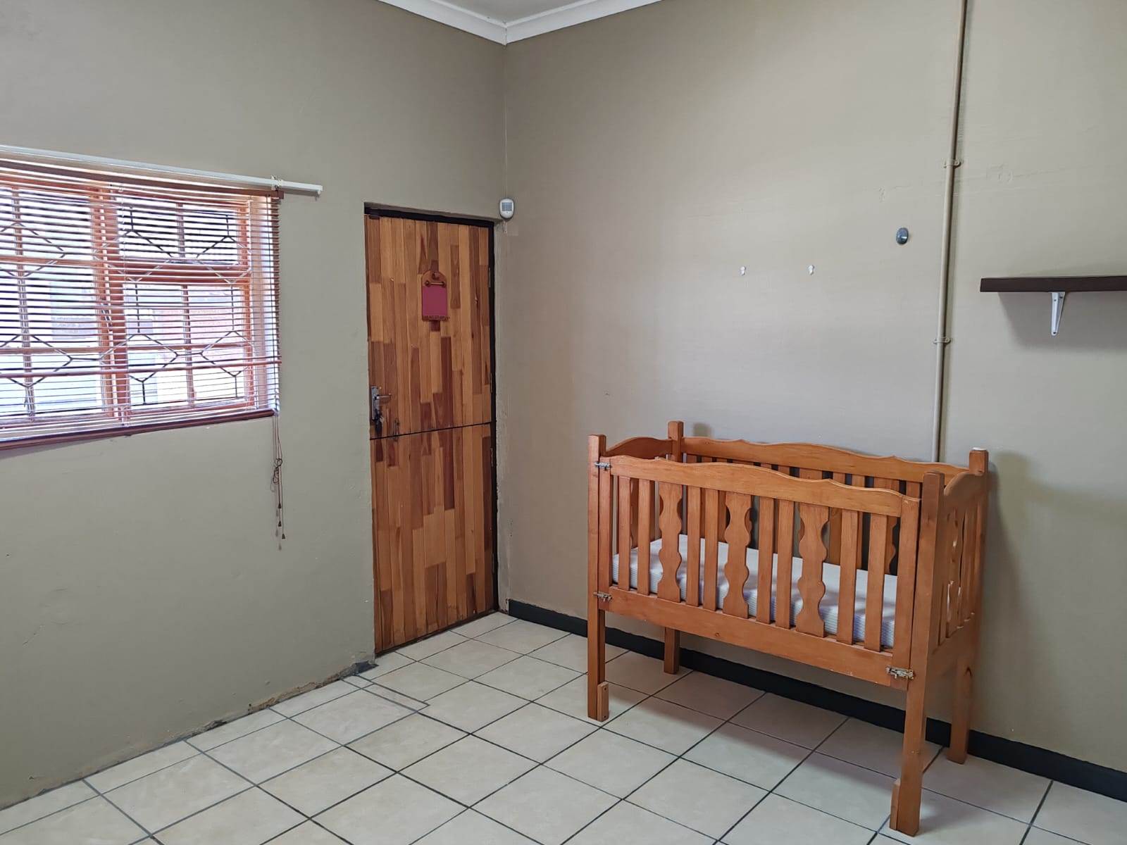 4 Bed House in Retief photo number 26