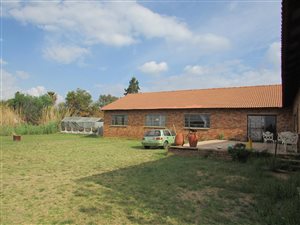 2.9 ha Farm in Bredell AH