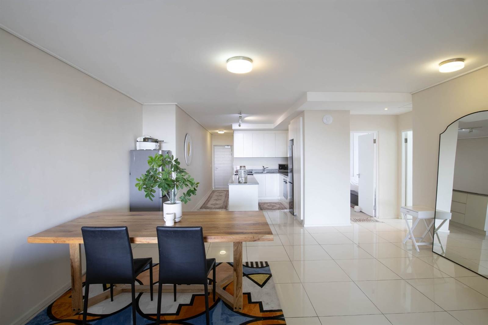 2 Bed Apartment in Green Point photo number 30