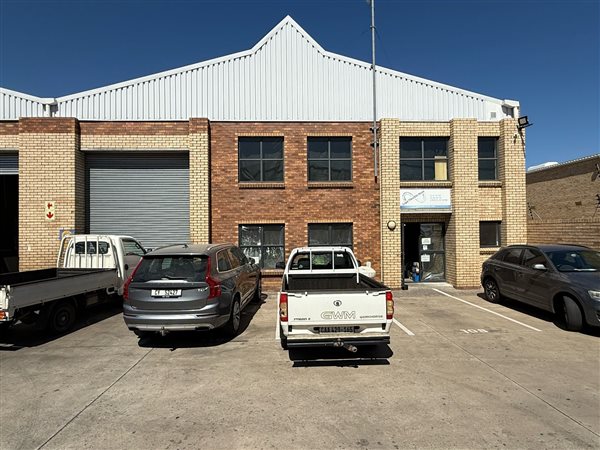 377  m² Industrial space