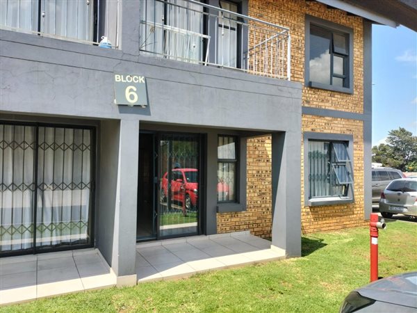 2 Bed Apartment in Albemarle Ext 2
