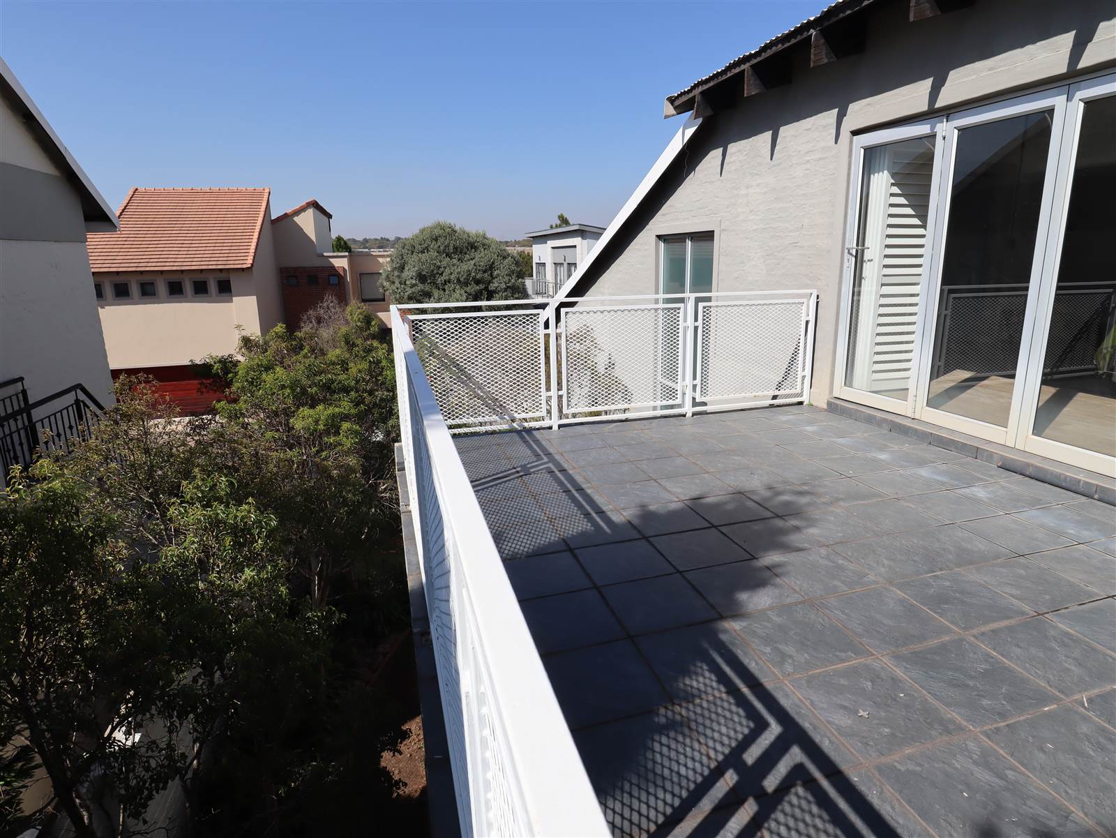 1 Bed House in Lonehill photo number 7