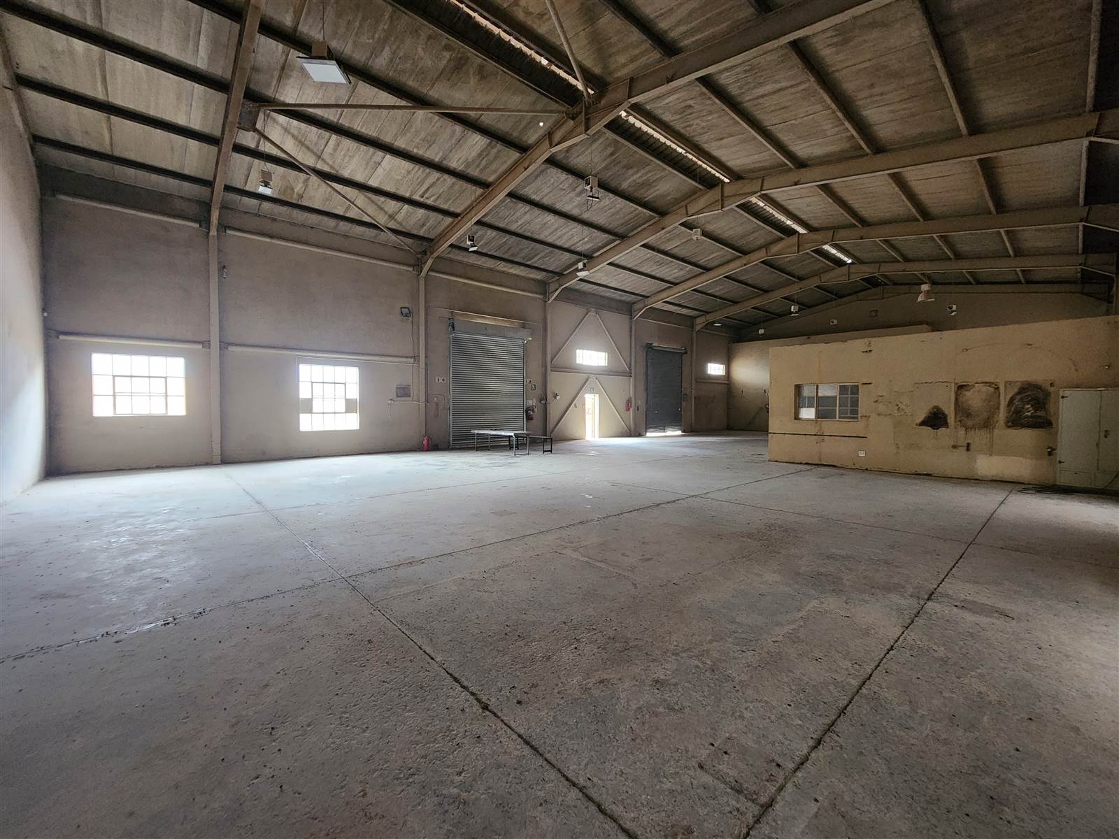 1380  m² Industrial space in Sebenza photo number 18