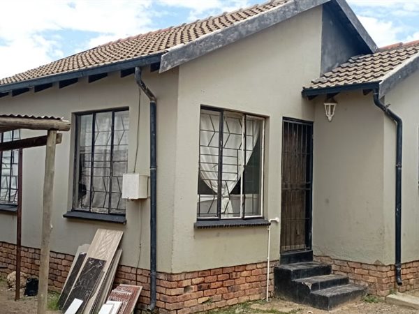 2 Bedroom House 2 Bedroom House