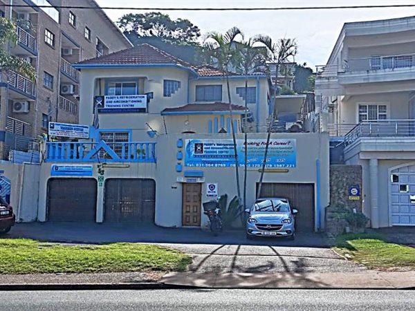 491 m² Commercial space 491 m² Commercial space