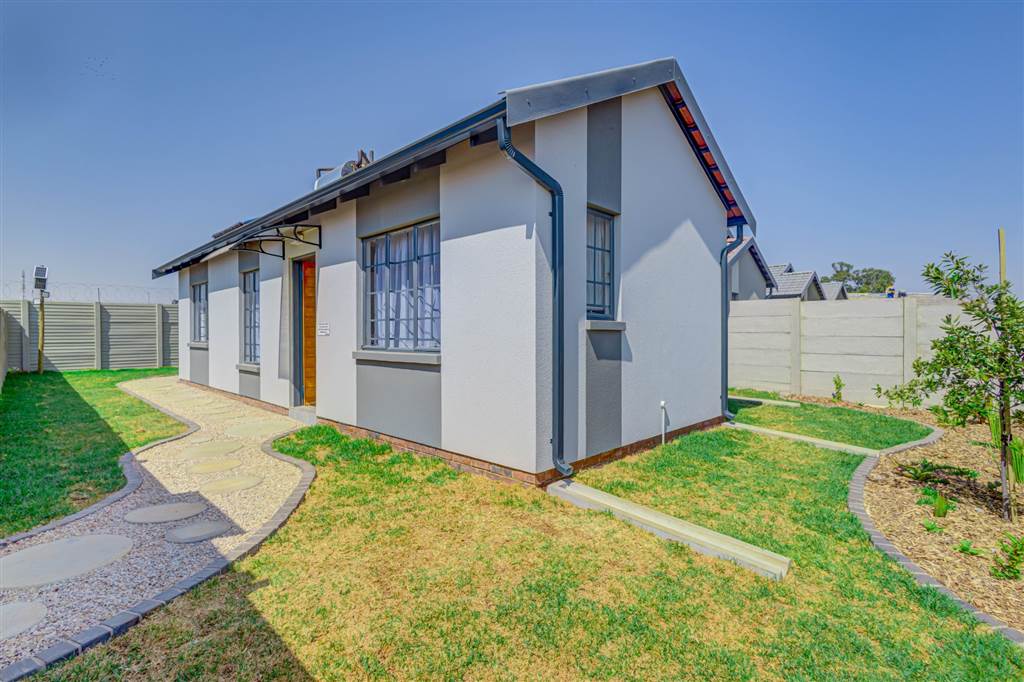 3 Bedroom House 3 Bedroom House