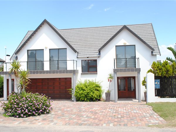 4 Bed House in St Francis Bay Canals