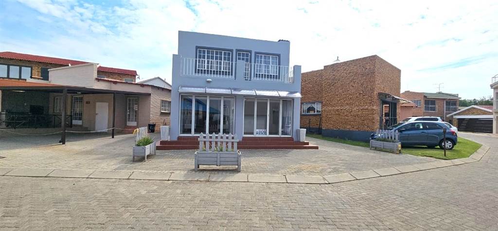 4 Bed House in Vaal Marina photo number 4