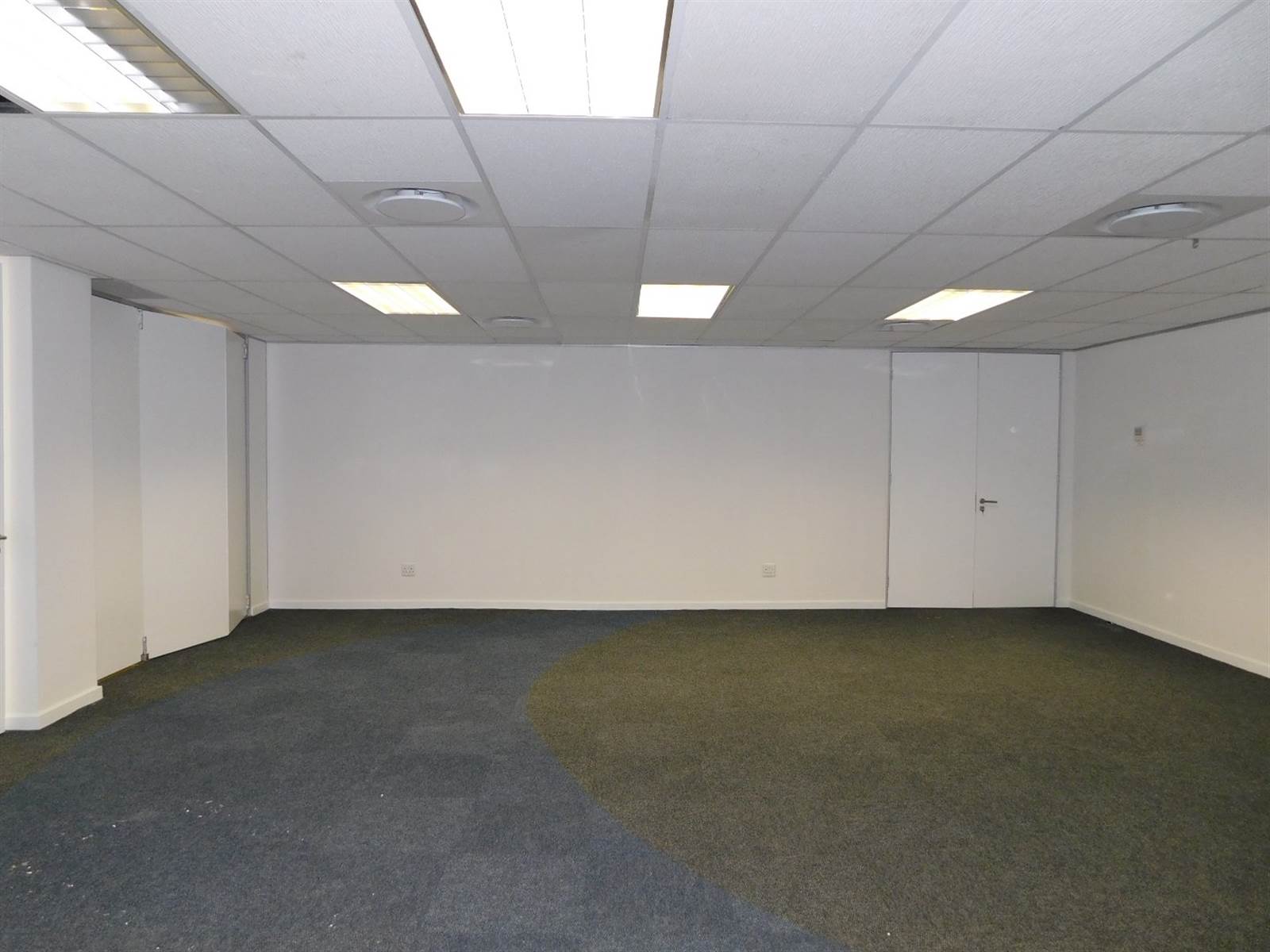 740  m² Commercial space in Rosebank photo number 8