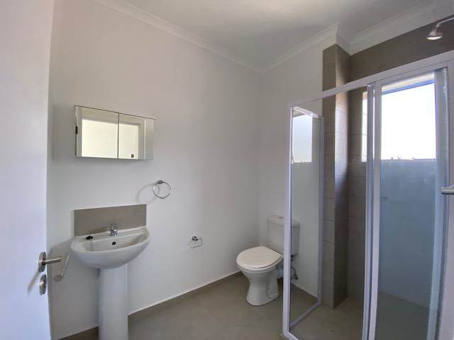 1 Bed Apartment in Waterfall photo number 6