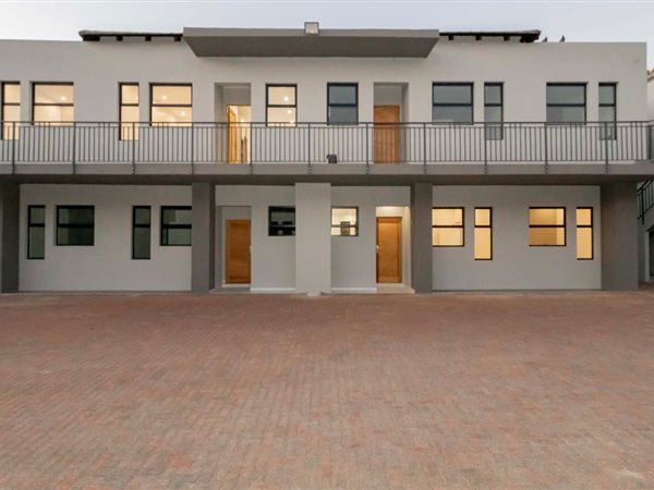 3 Bed Townhouse in Rouxville