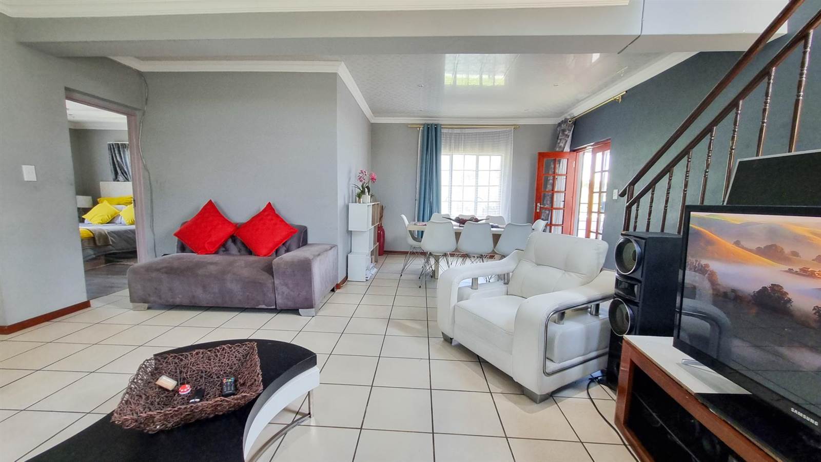 3 Bed House in Middelburg South photo number 8