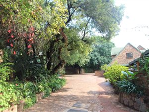 3 Bed Townhouse in Rietondale