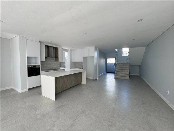 4 Bedroom House 4 Bedroom House