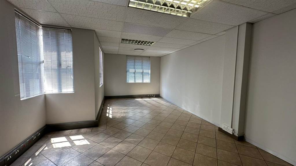 50  m² Commercial space in Highveld photo number 10