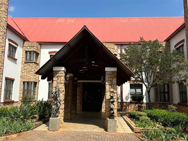 50  m² Commercial space in Highveld