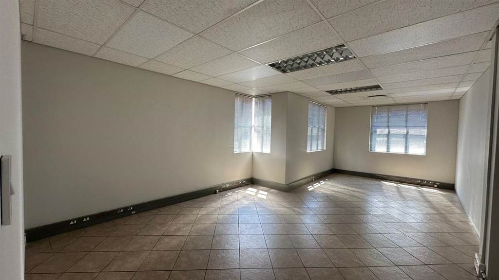 50  m² Commercial space in Highveld photo number 9