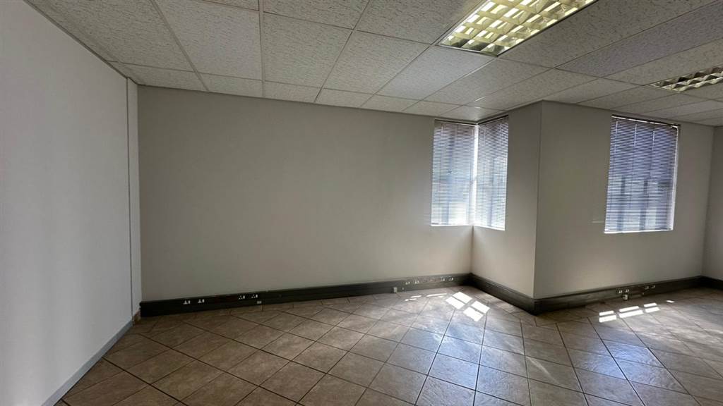 50  m² Commercial space in Highveld photo number 11