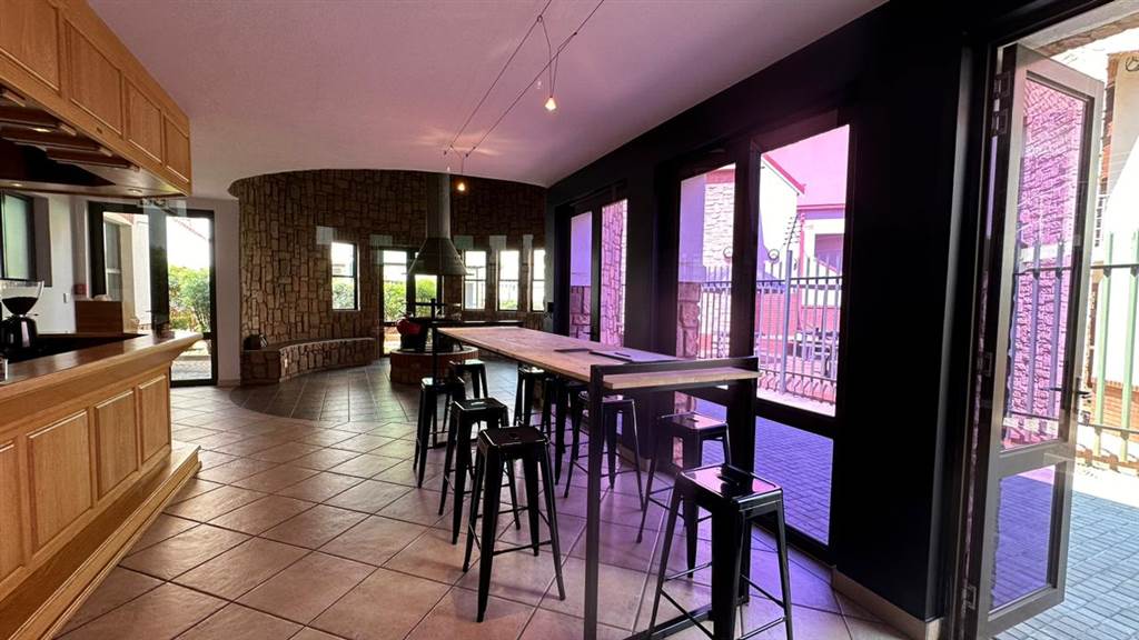 50  m² Commercial space in Highveld photo number 3