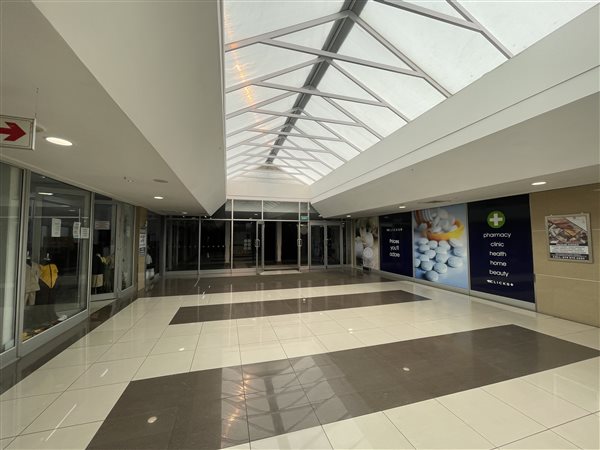 120  m² Retail Space