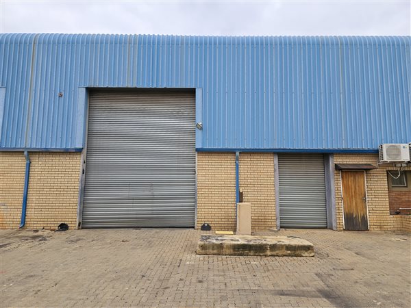 324  m² Industrial space