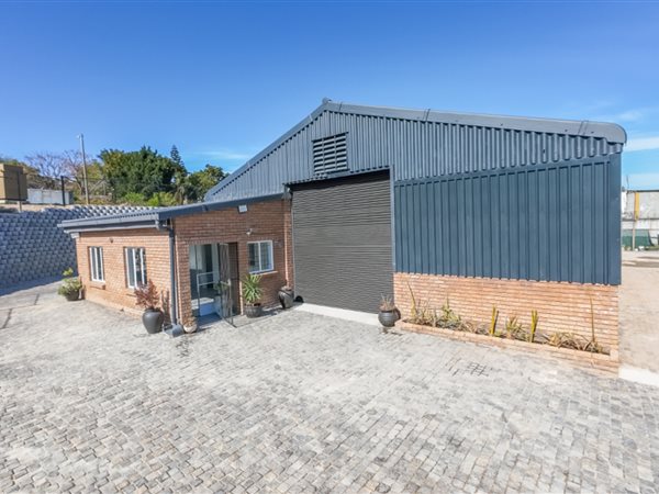 235  m² Industrial space