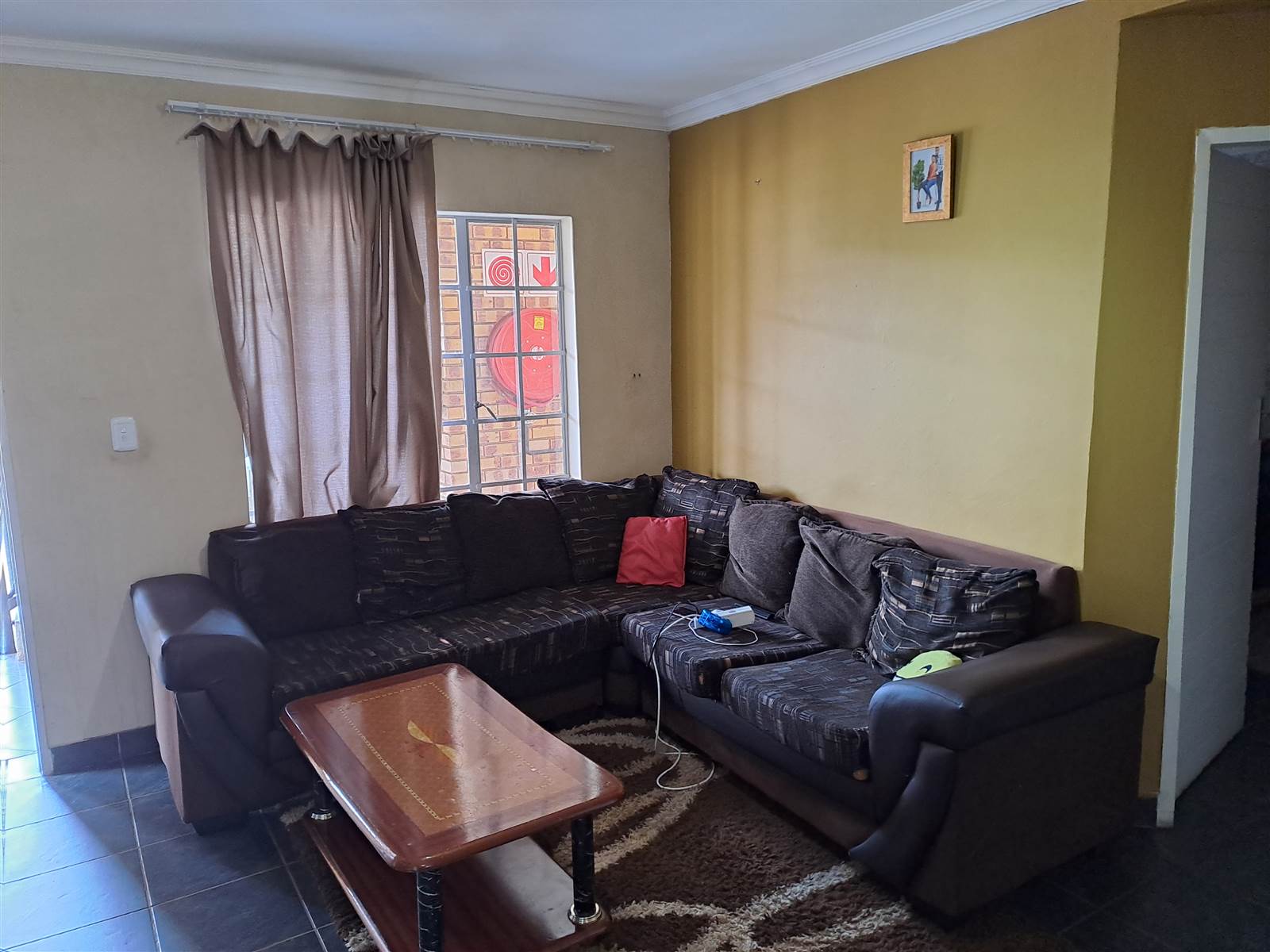 2 Bed Townhouse in Middelburg Central photo number 3