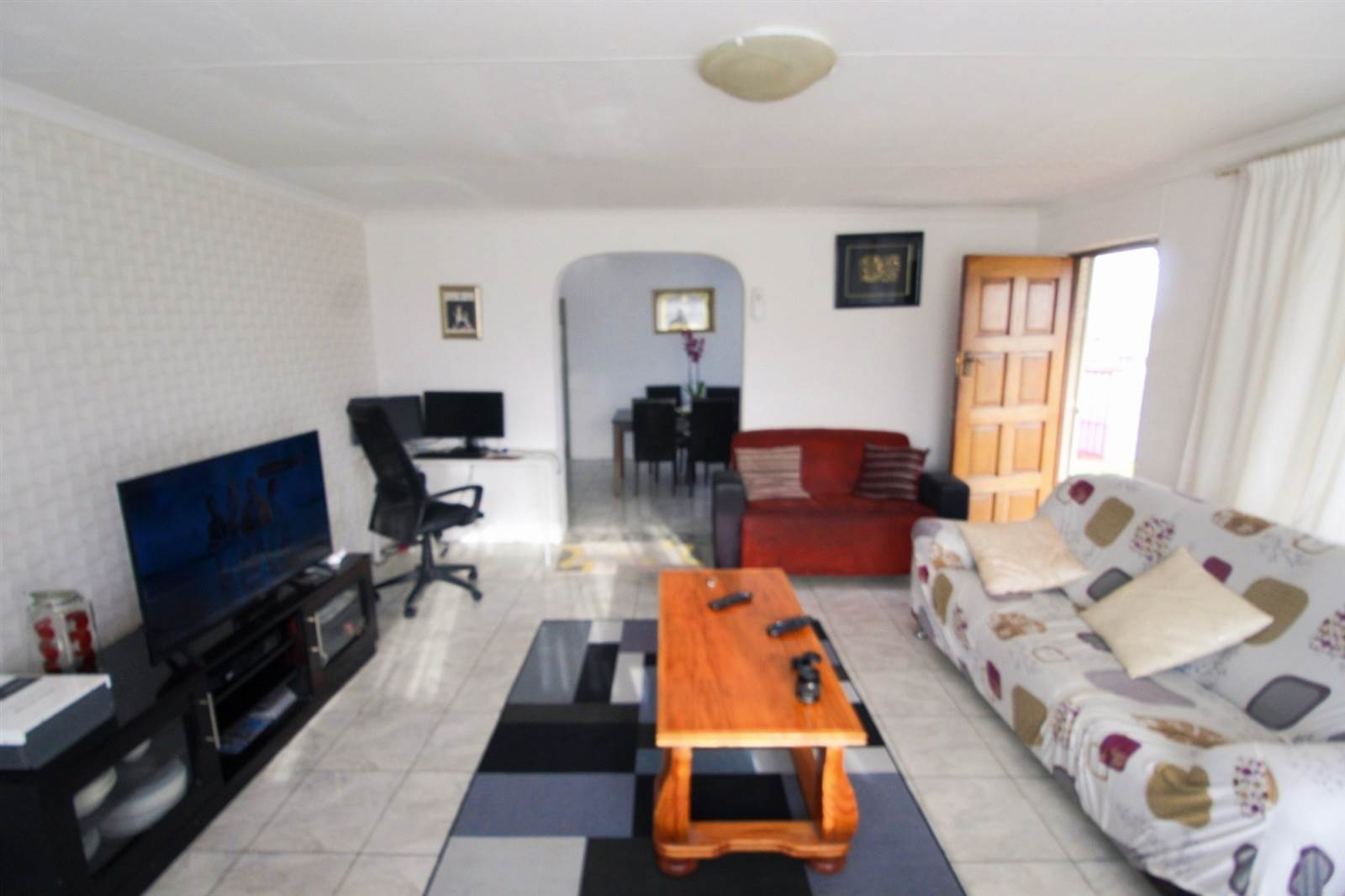 3 Bed House in Riverlea photo number 5