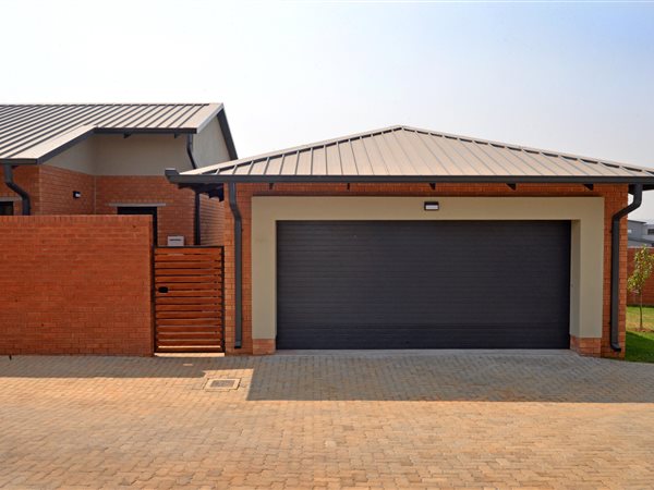 3 Bedroom Simplex 3 Bedroom Simplex