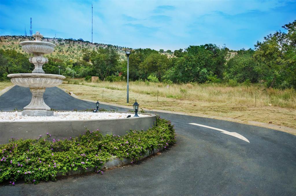 2134 m² Land available in Poortview photo number 5