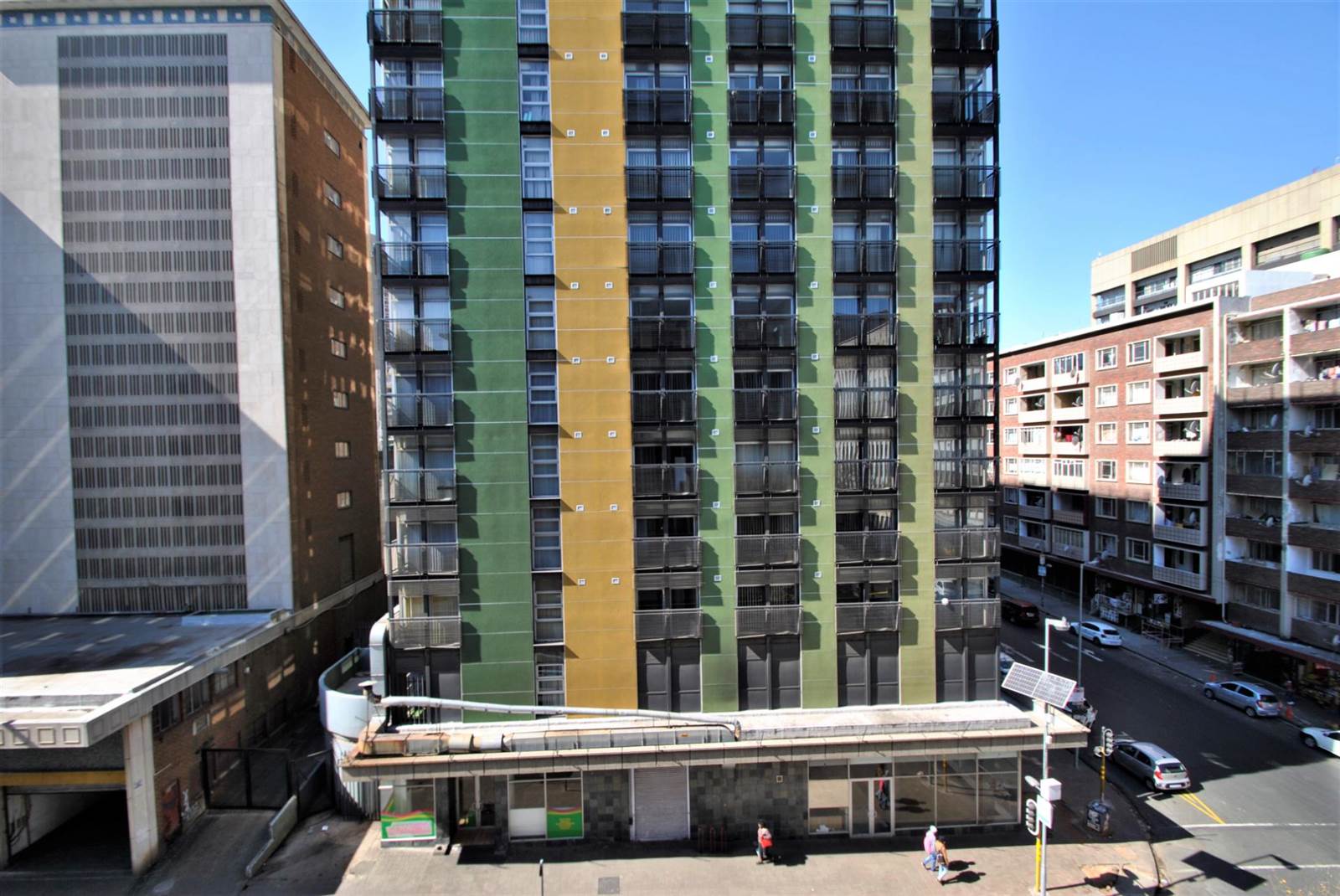 1 Bed Apartment in Braamfontein photo number 12