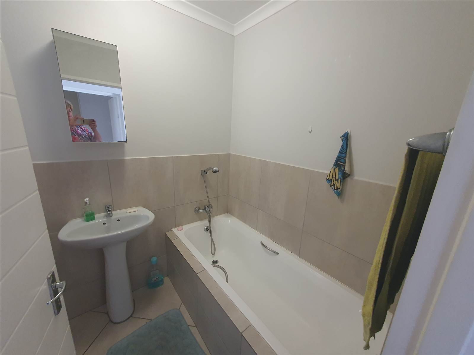 2 Bed Apartment in Northern Paarl photo number 16