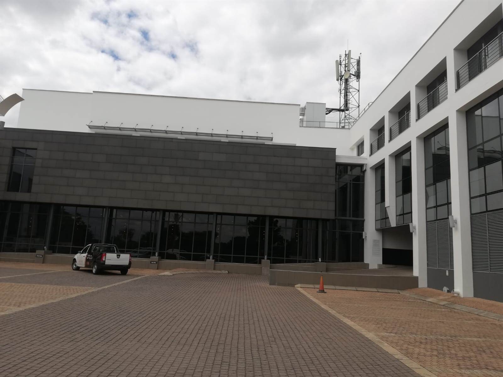 612  m² Commercial space in Rivonia photo number 3
