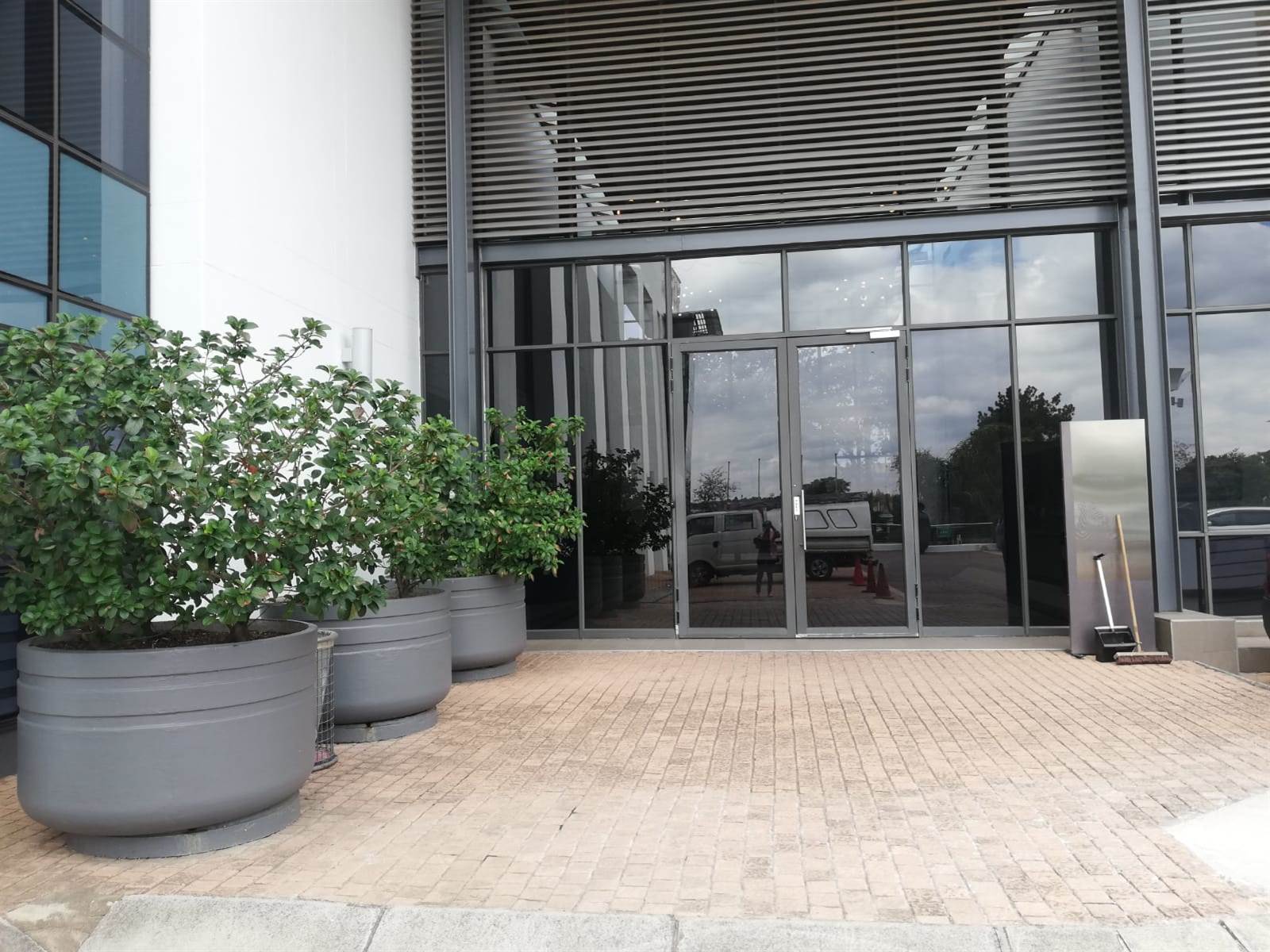 612  m² Commercial space in Rivonia photo number 4