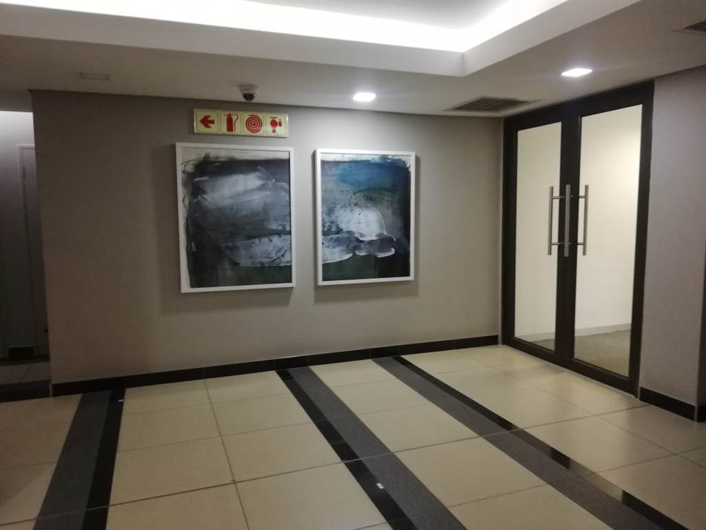 612  m² Commercial space in Rivonia photo number 14