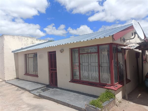 2 Bedroom House